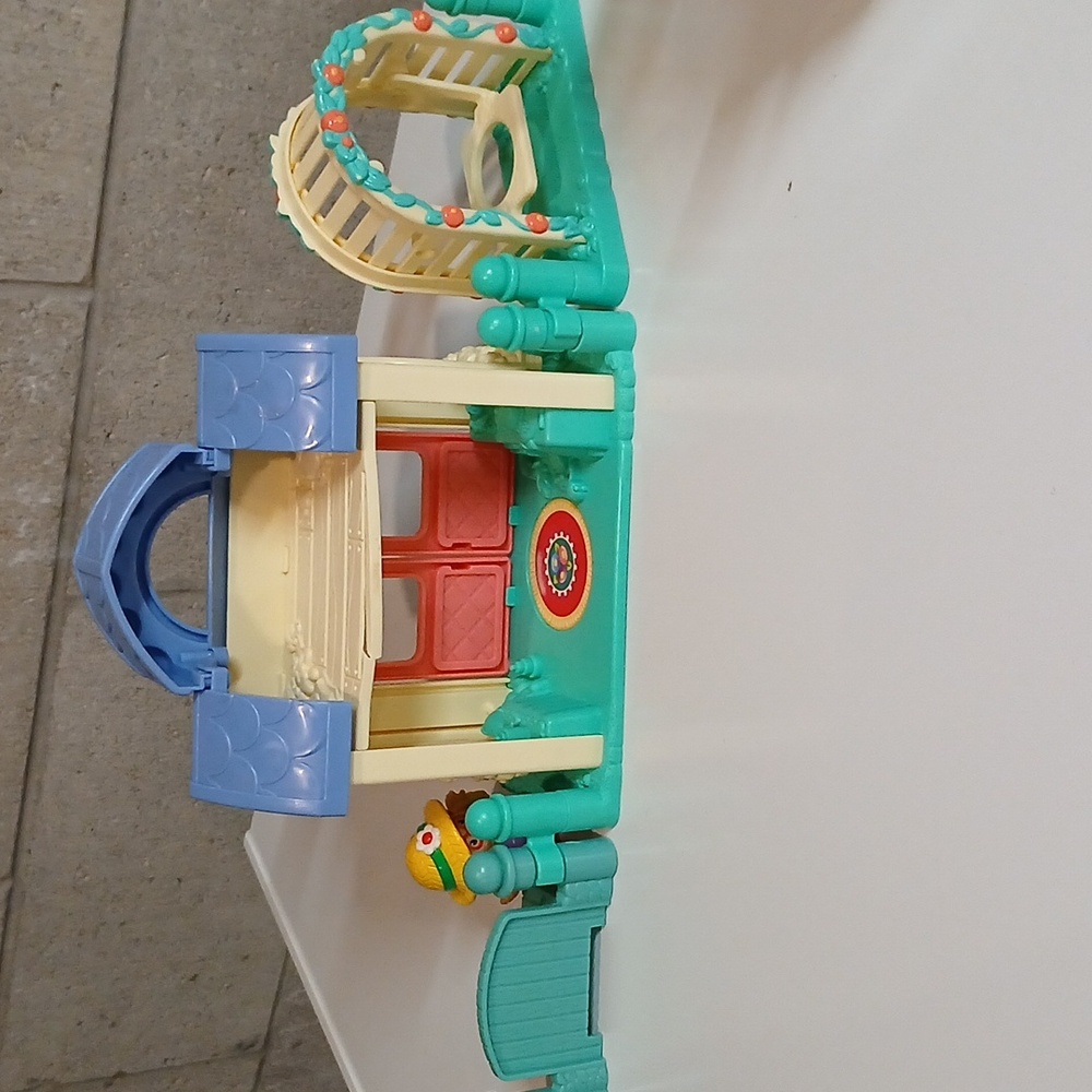 Fisher-Price Little People Cottage And Camper Replacements - Picture 9 of 9